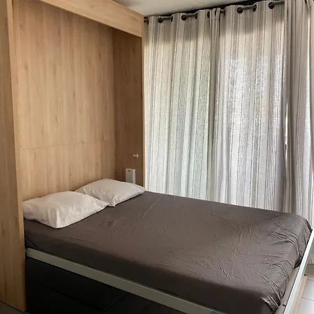 Ambassades Du Soleil 12 דירה